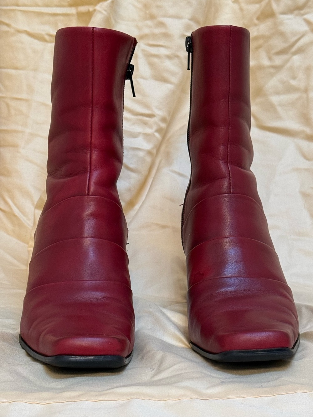 Liz Claiborne Women's Red Leather Mid-Calf Boots. Reheeled & reconditioned! - Picture 3 of 14